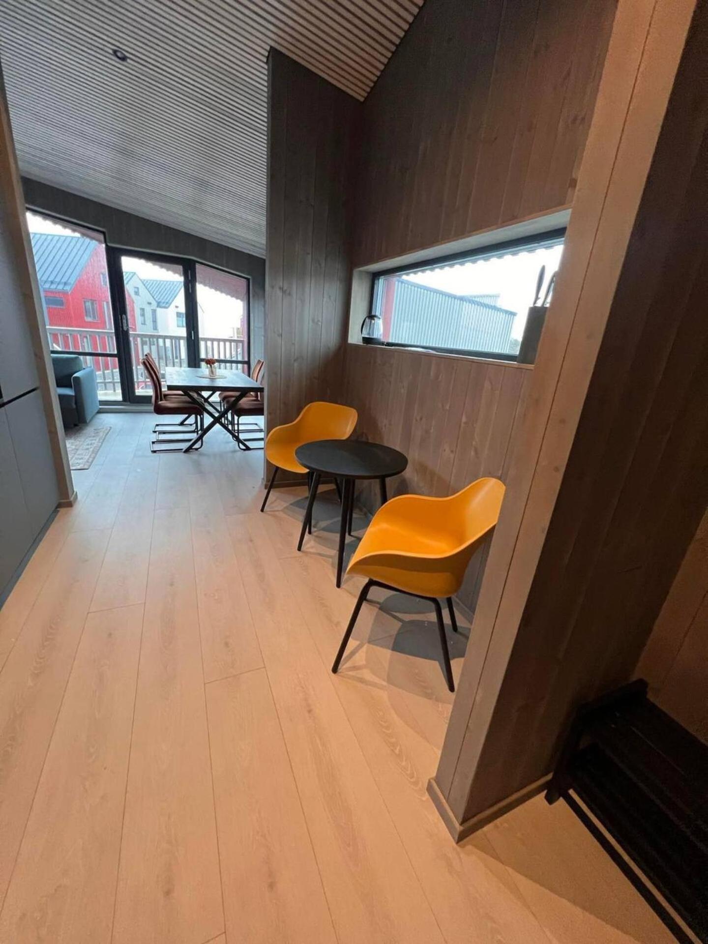 Stilren Leilighet I Henningsvaer Exterior photo